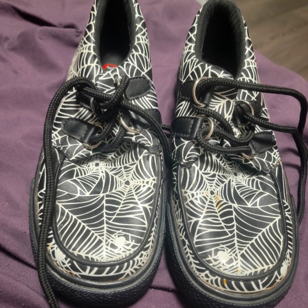 Vintage emily the strange tuk shoes
